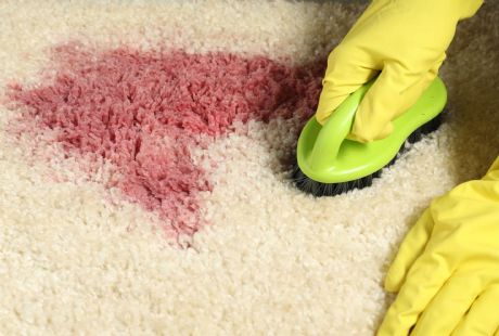 Halıdaki İnatçı Lekeler Nasıl Çıkar ?